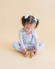 Load image into Gallery viewer, Bamboo Two Piece Set | Shamrock &amp; Bows (LPK)
