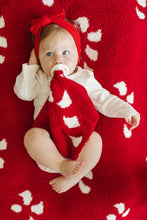 Load image into Gallery viewer, Fuzzy Blanket | Candy Cane (LPK)
