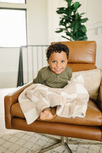 Load image into Gallery viewer, Taupe Checkered Plush Blanket (Mebie Baby)
