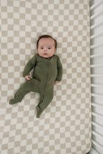 Load image into Gallery viewer, Taupe Checkered Crib Sheet (Mebie Baby)
