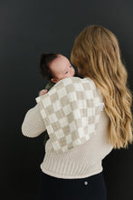 Load image into Gallery viewer, Taupe Checkered Burp Cloth (Mebie Baby)
