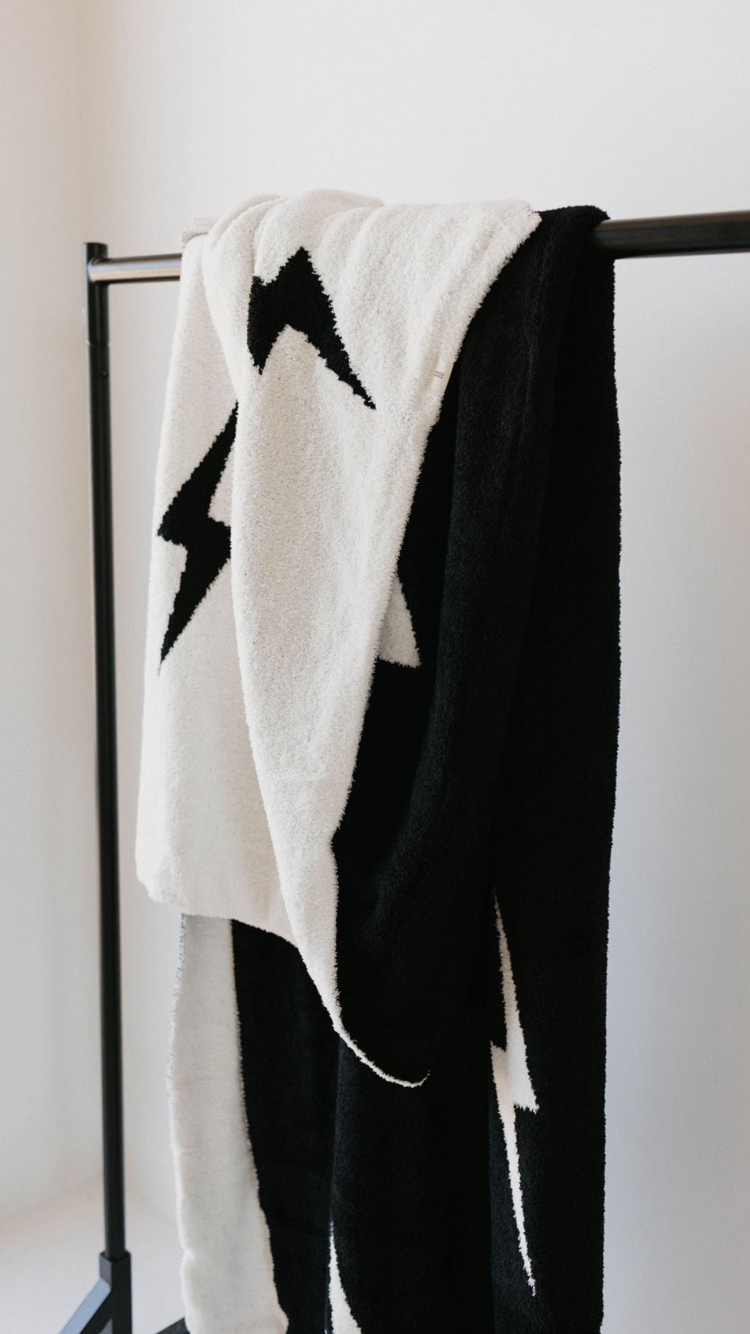 B/W Bolt | Plush Blanket (FF)