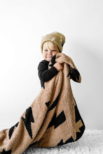 Load image into Gallery viewer, Black + Camel Bolt Cozy Blanket (KIU)
