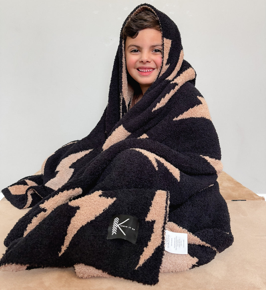Black + Camel Bolt Cozy Blanket (KIU)