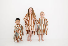 Load image into Gallery viewer, Sunset Organic Cotton Beach Poncho (Mebie)
