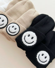 Load image into Gallery viewer, Smiley Beanie | Black (LPK)
